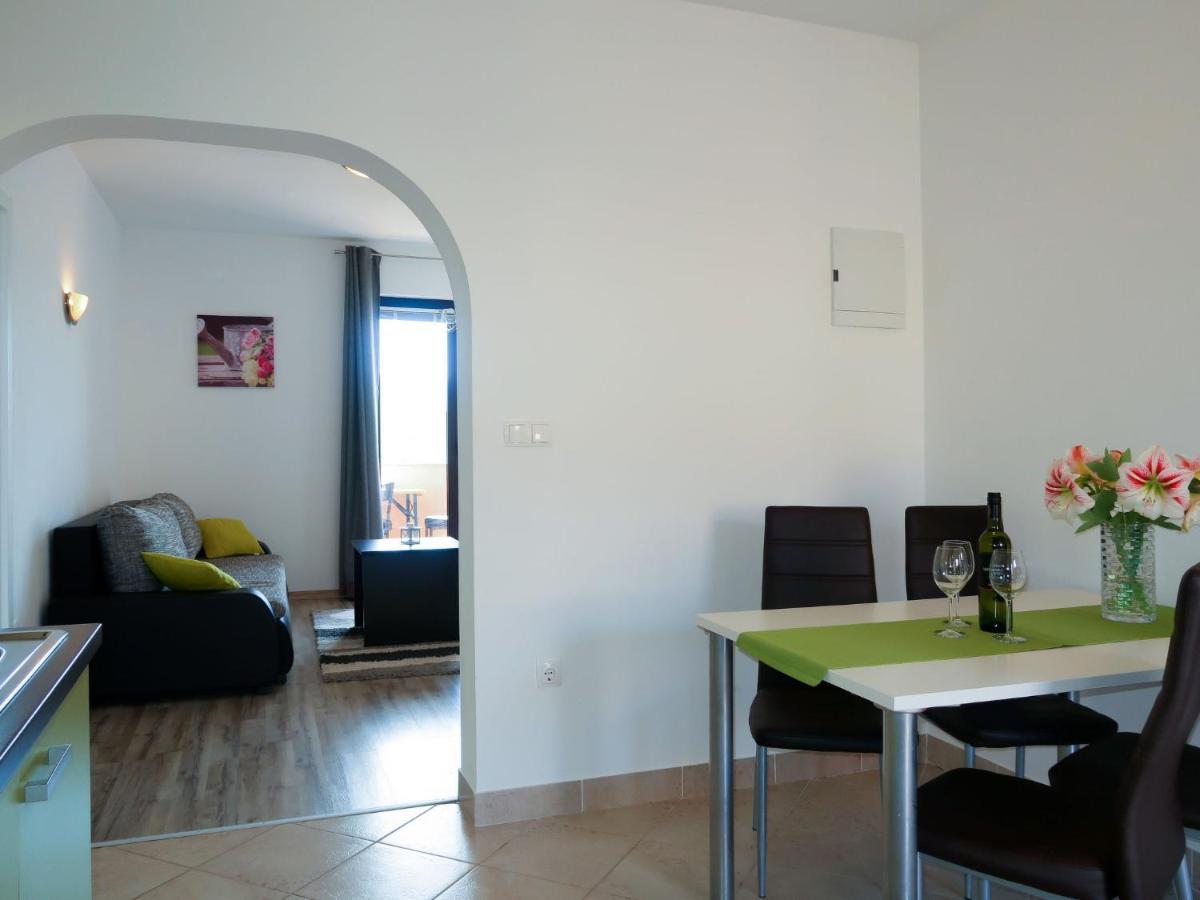 Apartment Rosic - Krk217 By Interhome Kornic Ngoại thất bức ảnh