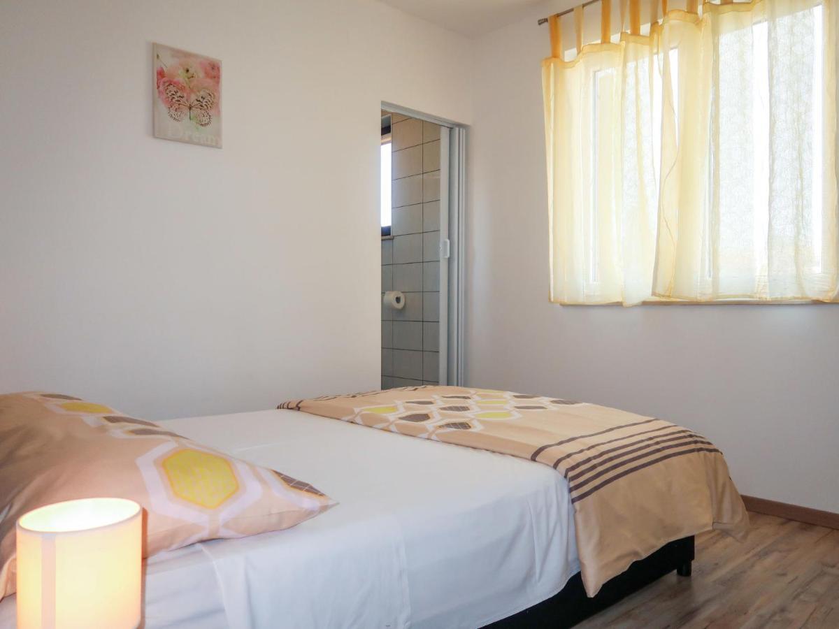 Apartment Rosic - Krk217 By Interhome Kornic Ngoại thất bức ảnh