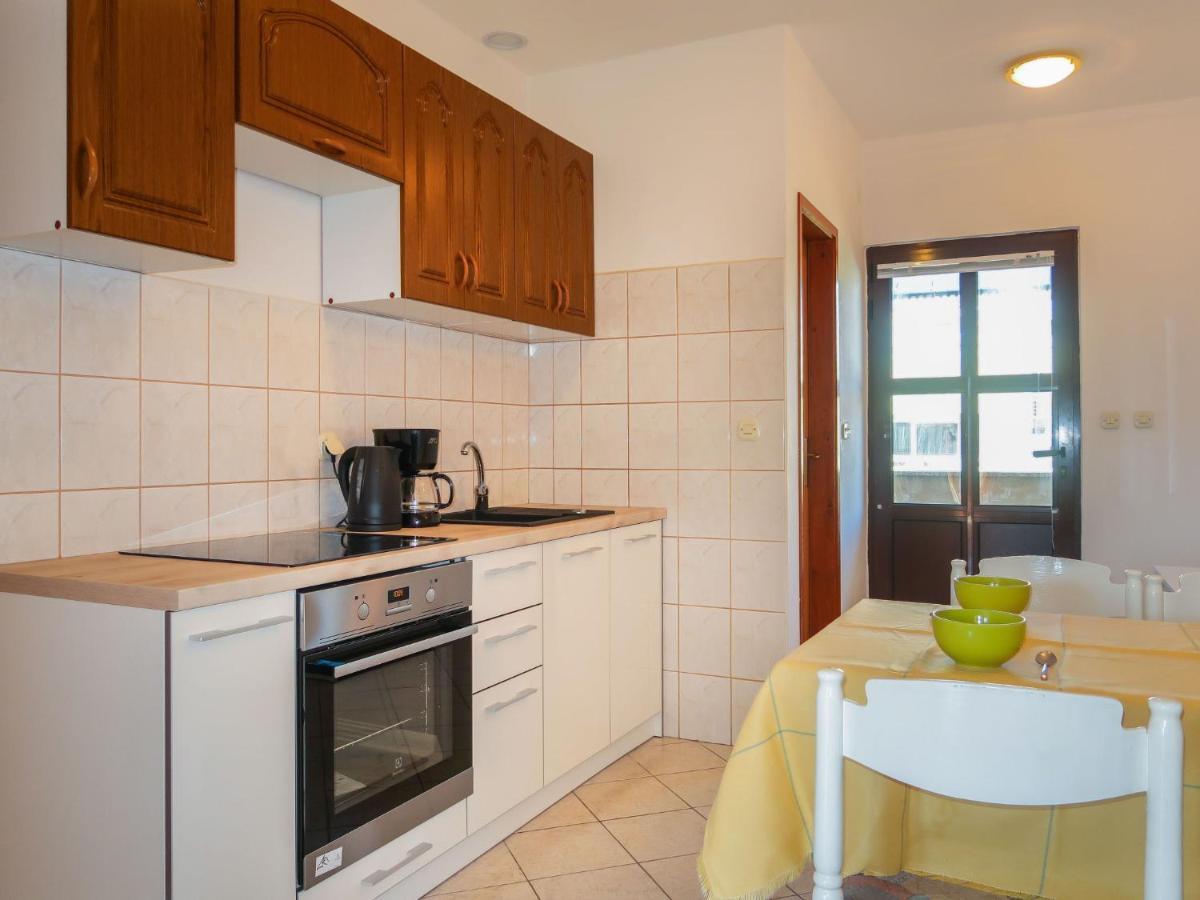 Apartment Rosic - Krk217 By Interhome Kornic Ngoại thất bức ảnh